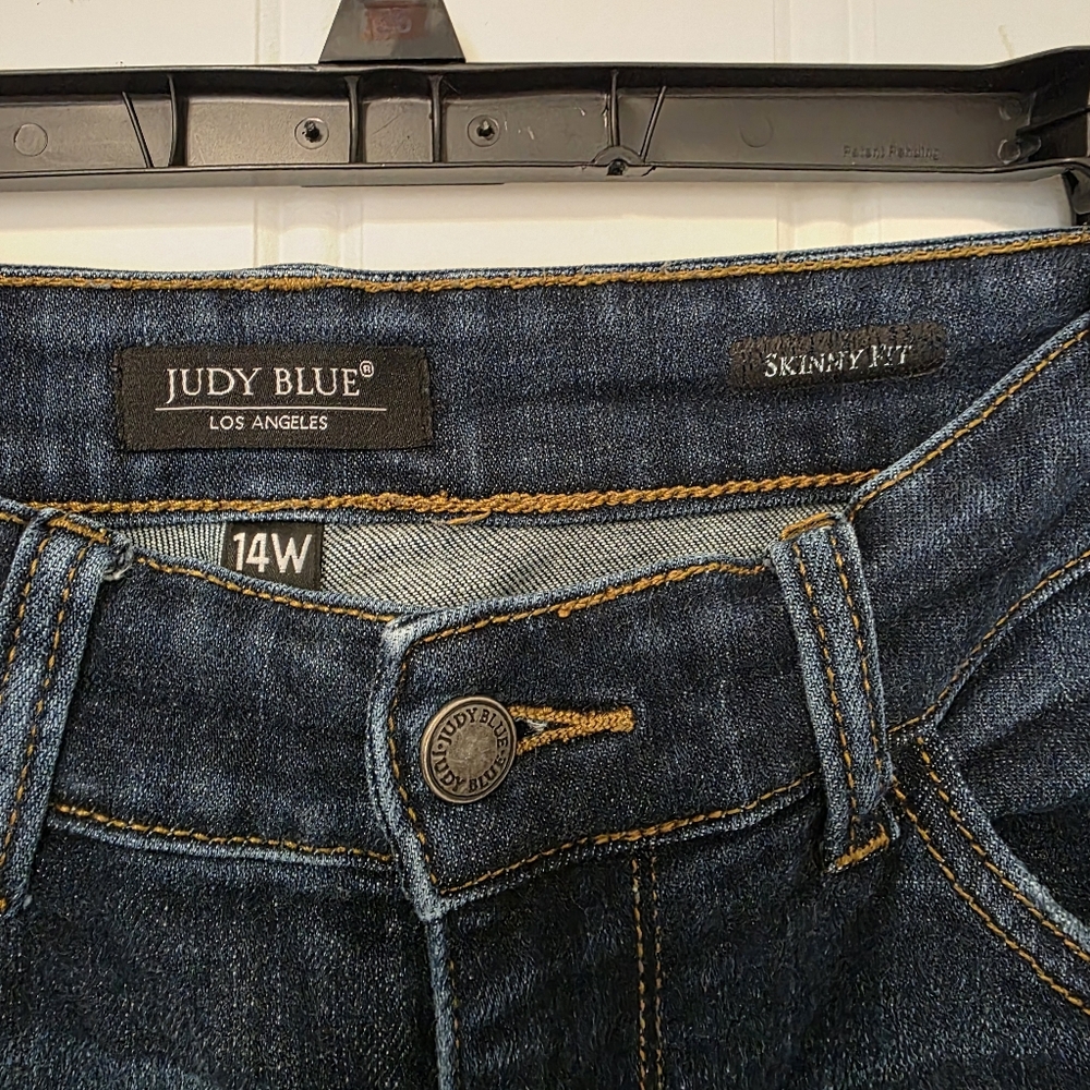 Judy Blue Distressed Skinny Jeans 14W High Stretch Cool Girl Denim - Picture 3 of 10